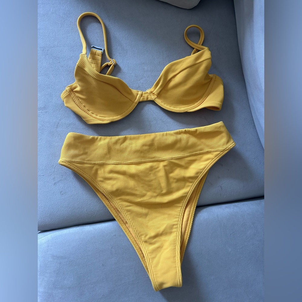 Abercrombie Yellow Ribbed Bikini Set